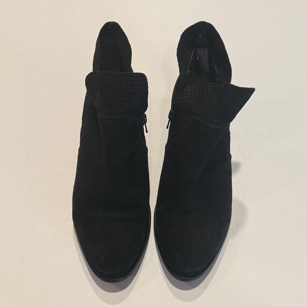 Seychelles Black Suede Ankle Boots